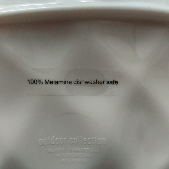 Pineapple shape Outdoor / Indoor Melamine S/ 4 bowl trays plates - Picture 3 of 3